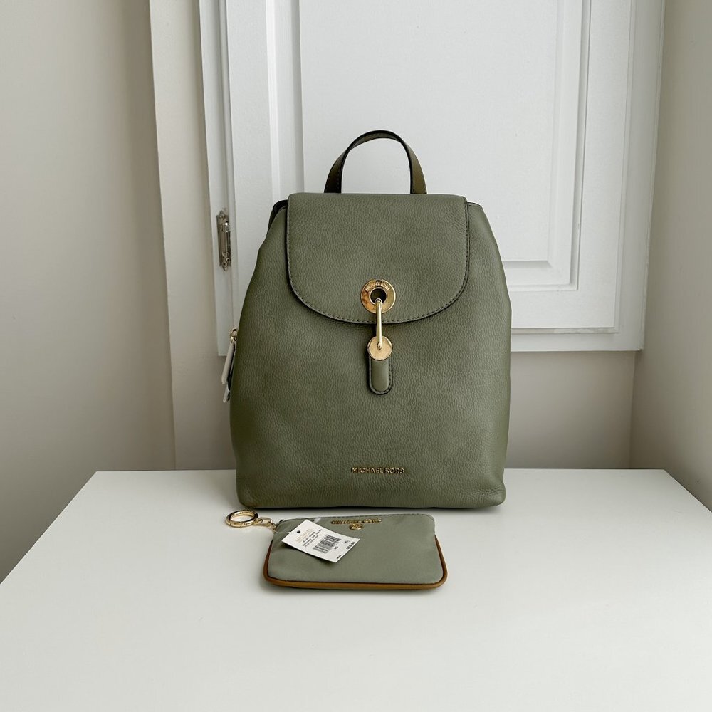 NWT Brand New Michael Kors Leather Backpack with mini Wallet Purse